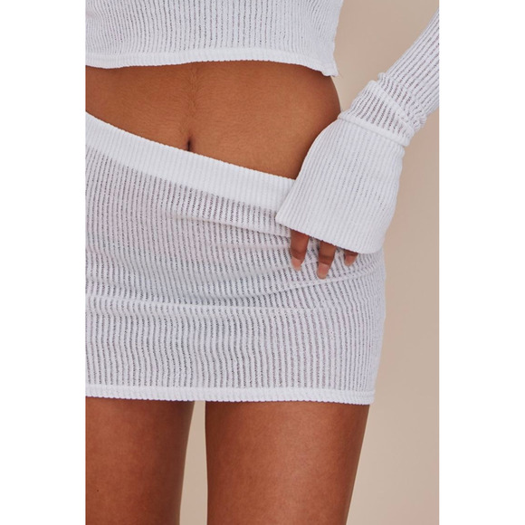 PrettyLittleThing 2 Piece Outfit Sheer Top and Bottom Top Size 2 Bottom Size 0 - Picture 7 of 9